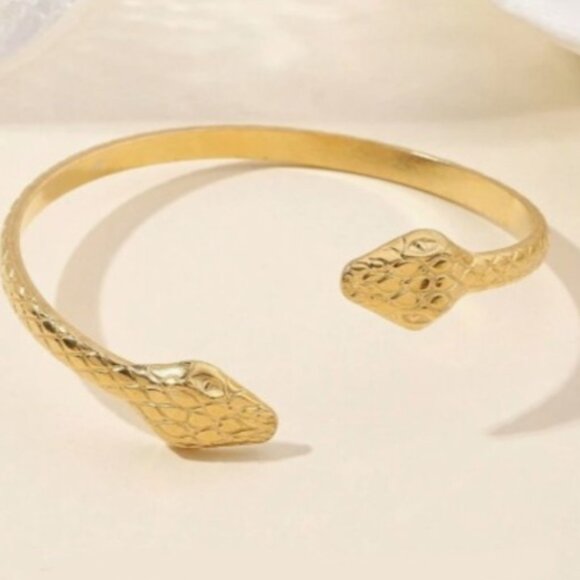 NWT Gold Snake Cuff Bracelet Stainless Steel - Picture 3 of 4